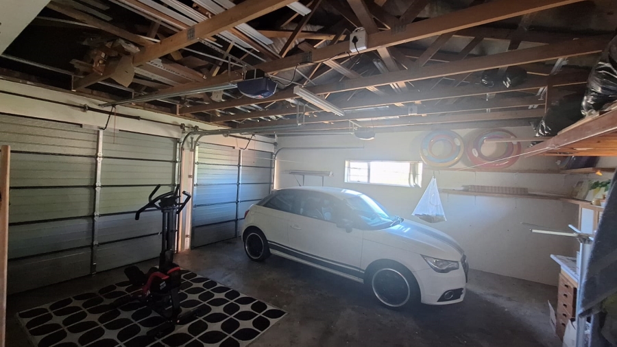 3 Bedroom Property for Sale in Stilbaai Wes Western Cape